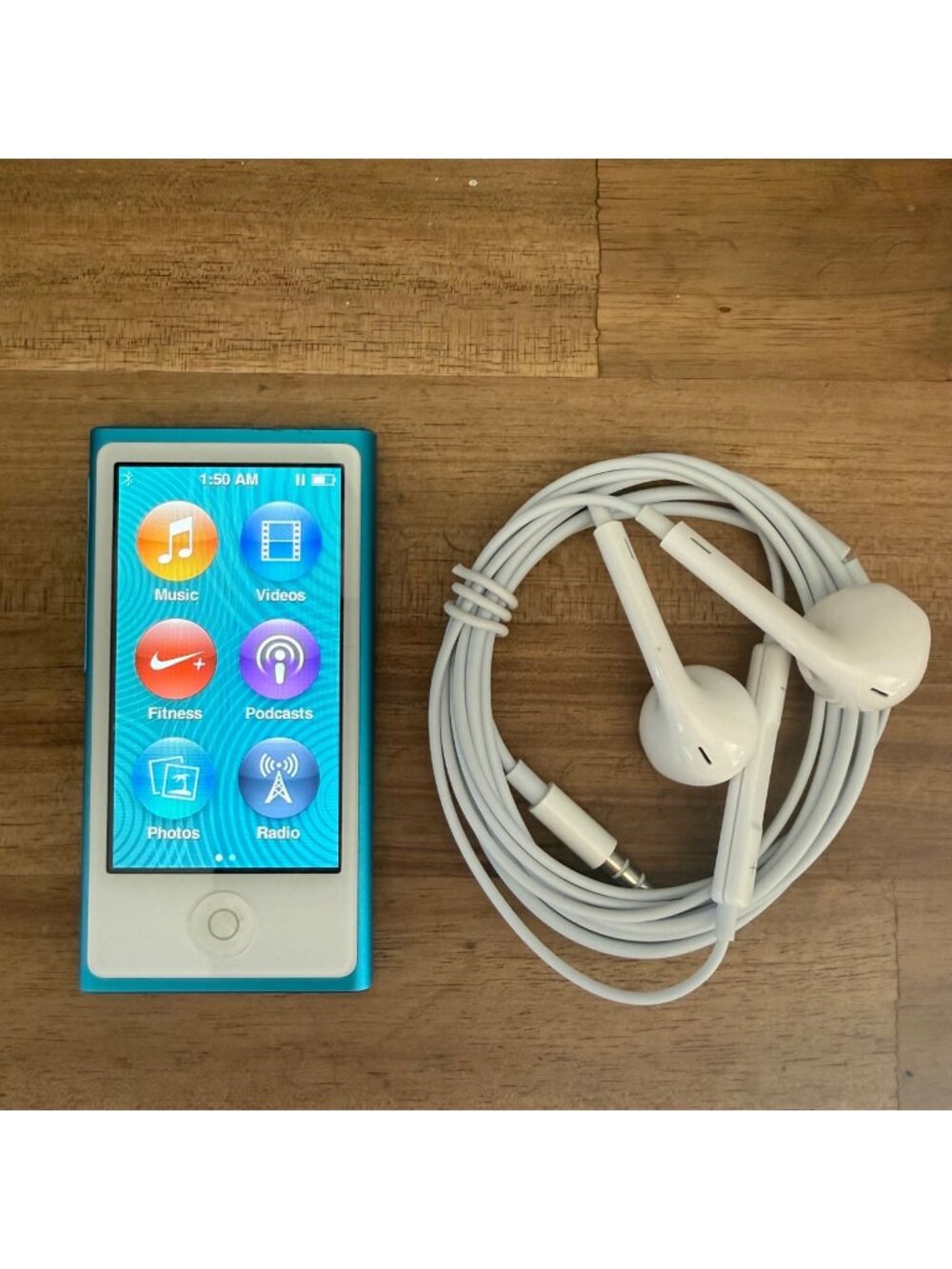 Apple iPod Nano 7th Gen 16GB Blue With New Earbuds *TESTED*
